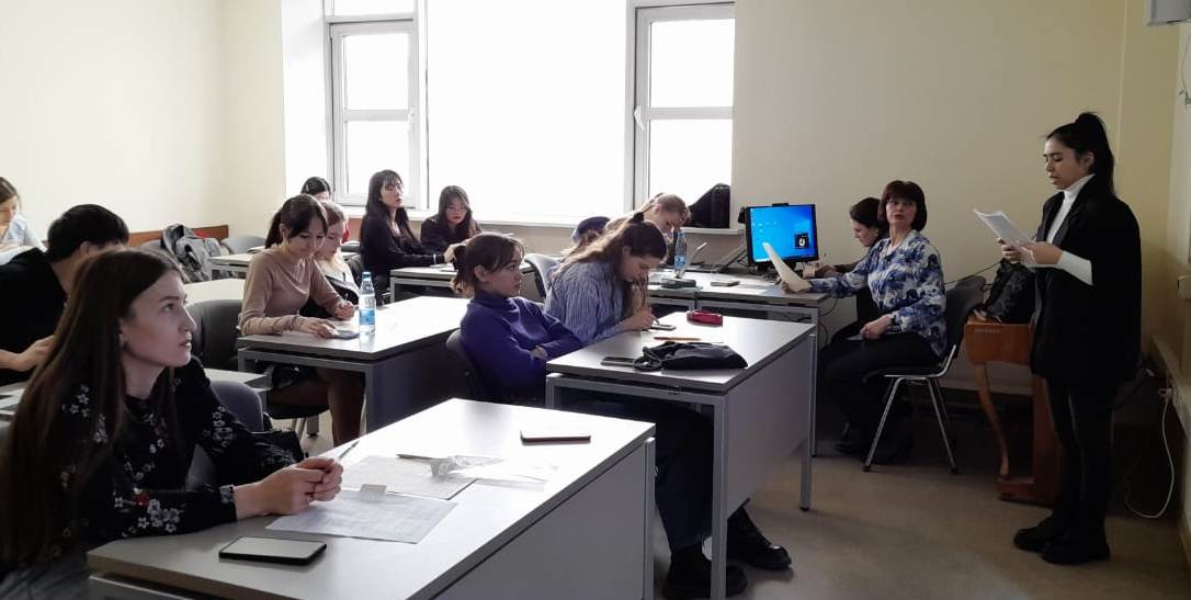 Студенты кафедры русского языка и методики его преподавания приняли участие в работе Итоговой конференции