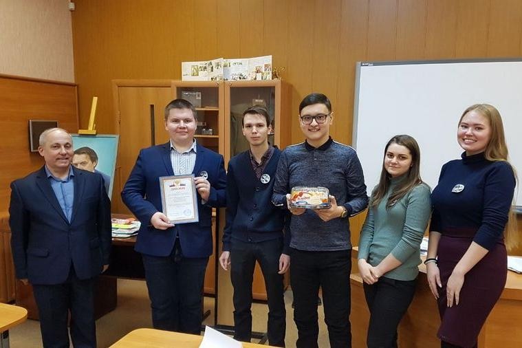 Студенты юридического факультета приняли участие в научном конкурсе-олимпиаде по международному праву Студенты юридического факультета приняли участие в научном конкурсе-олимпиаде по международному праву