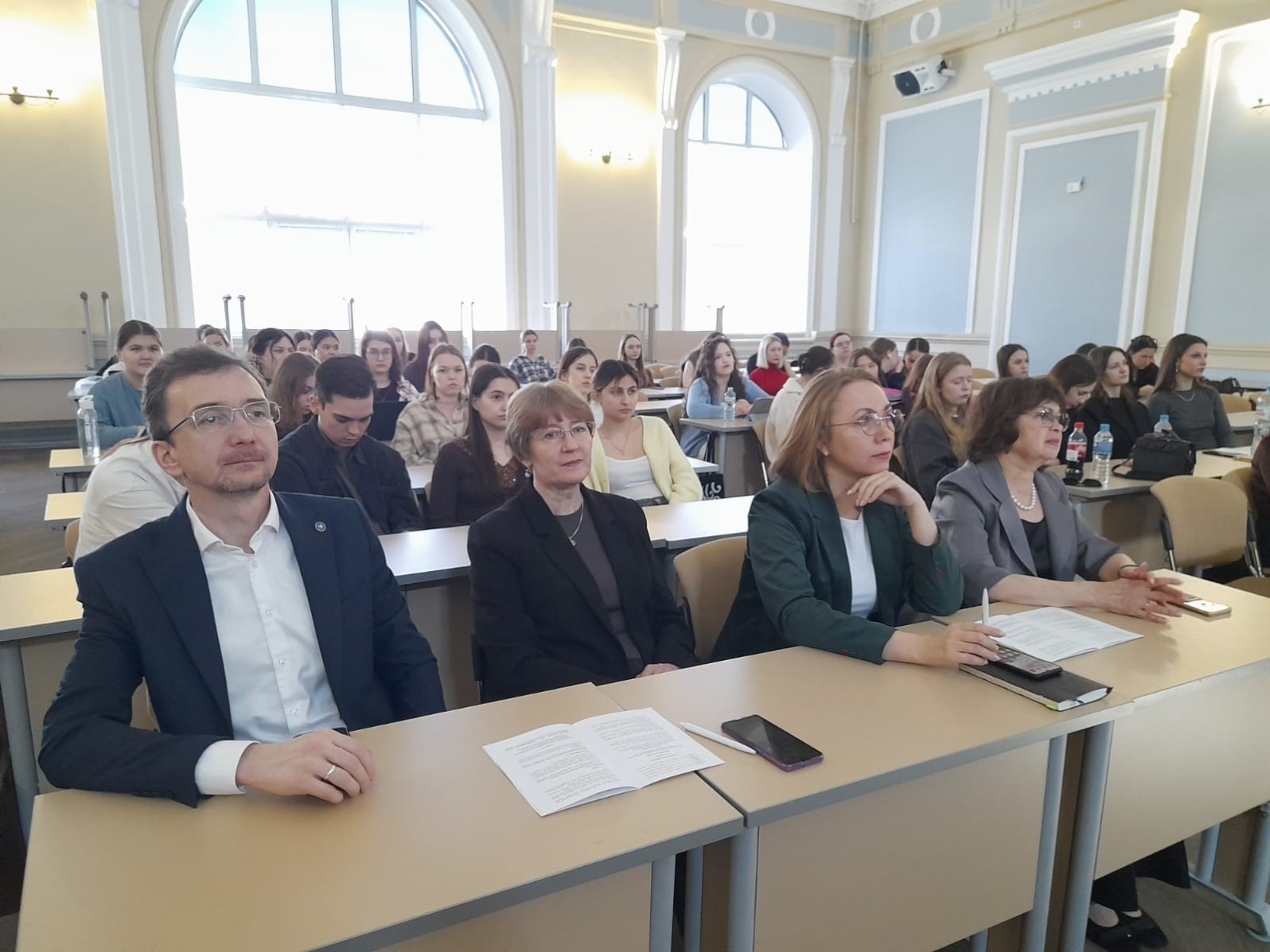 В Институте психологии и образования открылась X Всероссийская научно-практическая конференция 'Андреевские чтения' В Институте психологии и образования открылась X Всероссийская научно-практическая конференция 'Андреевские чтения'