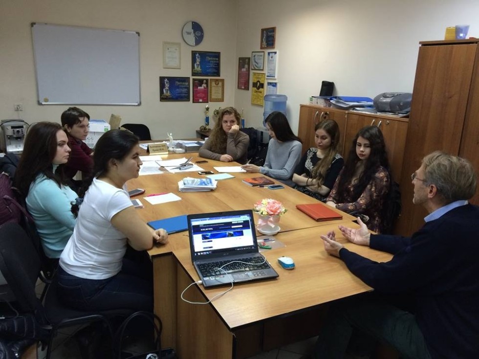 Встреча членов Евроклуба и кружка европейского права с профессором университета Граца Встреча членов Евроклуба и кружка европейского права с профессором университета Граца