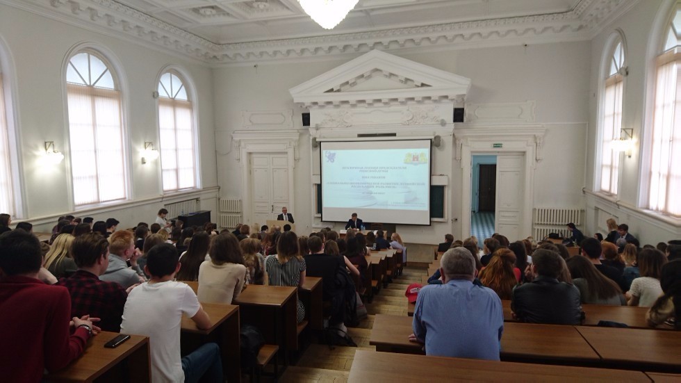 Mayor of Riga Nil Ushakov Answered Students' Questions and Met with Universities of Kazan