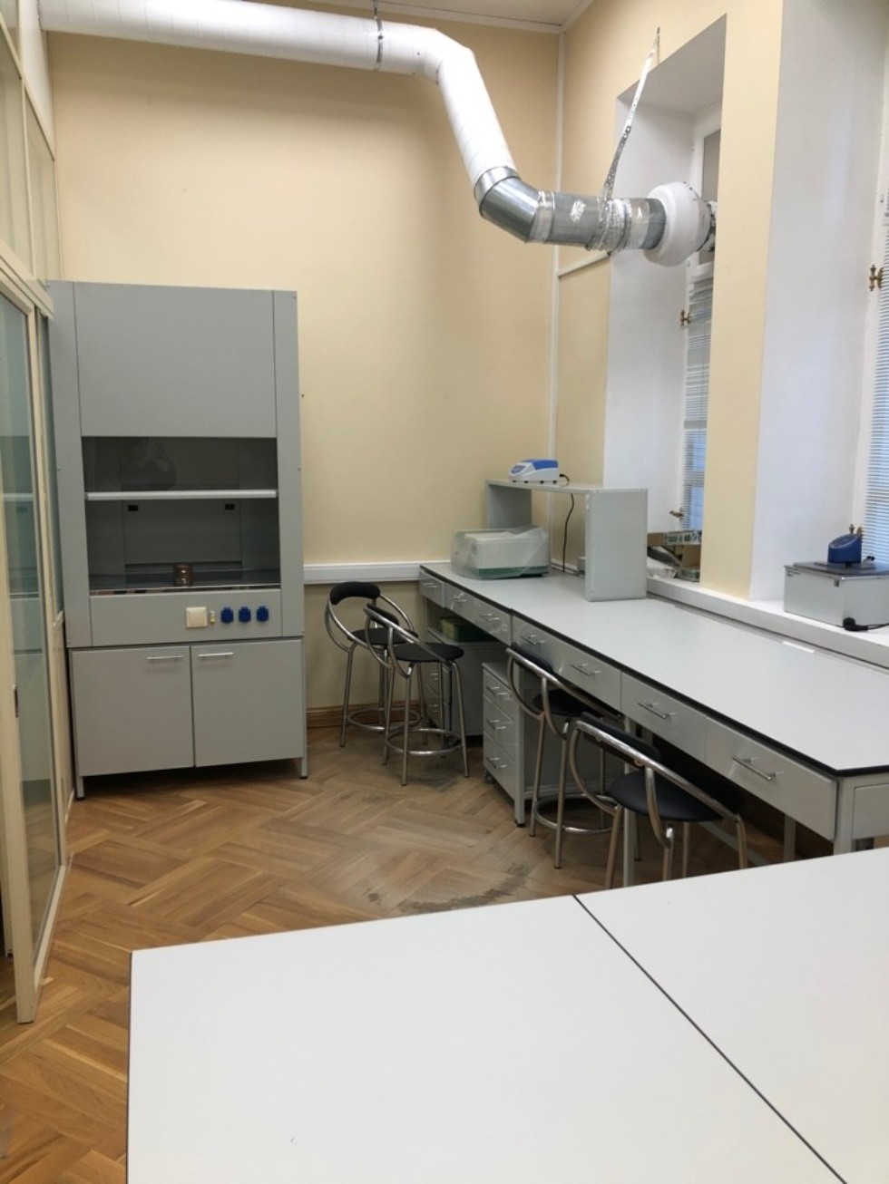 Кафедра биохимии, биотехнологии и фармакологии открыла новую аудиторию для лабораторных занятий
