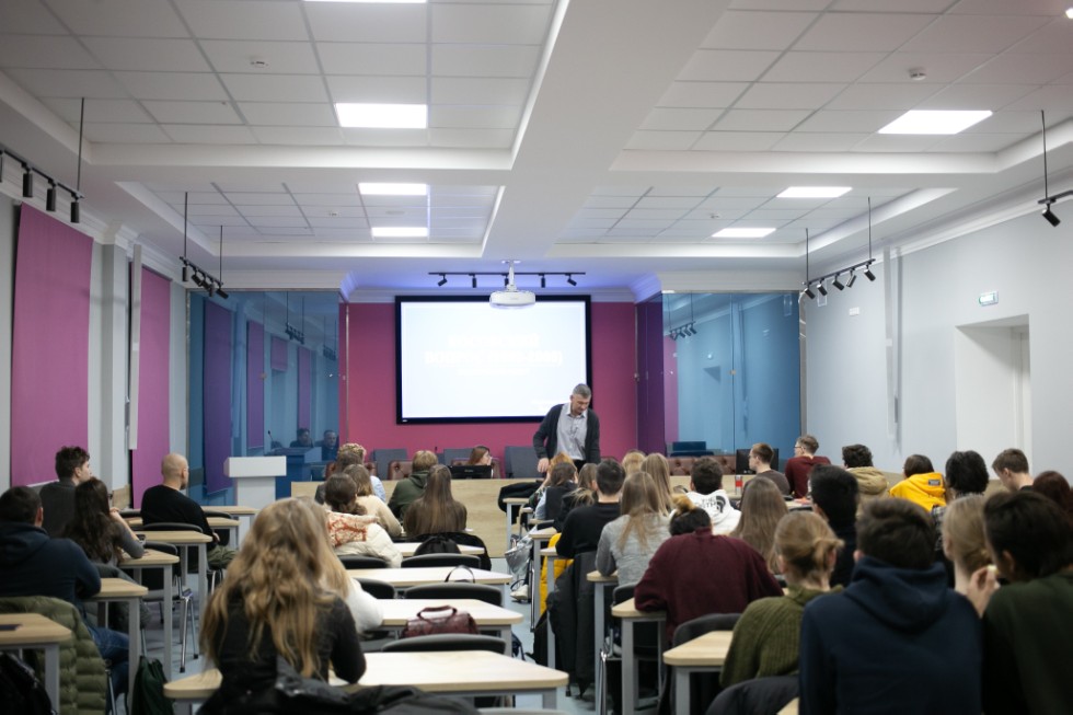 Студенты ИМО обсудили Косовский кризис Студенты ИМО обсудили Косовский кризис