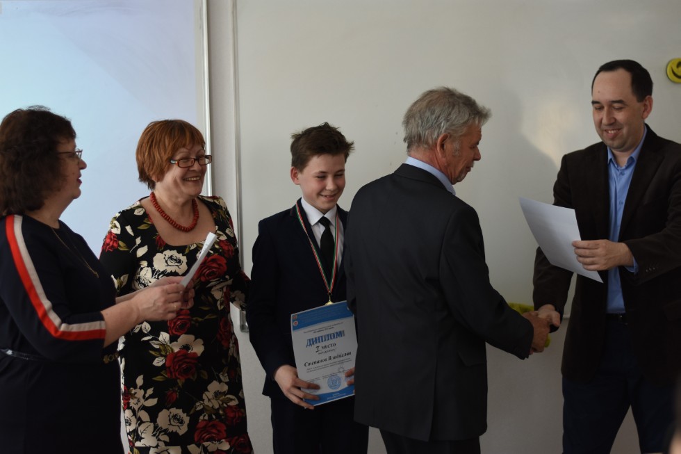 ����� ��������� ���� ������������� 