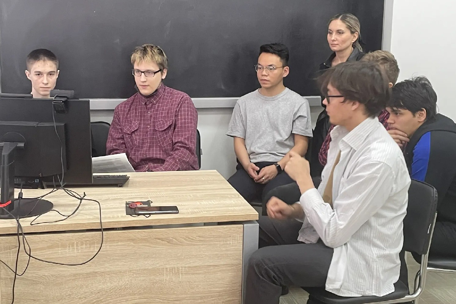 Абитуриенту: твой путь в ИТ начинается здесь Абитуриенту: твой путь в ИТ начинается здесь