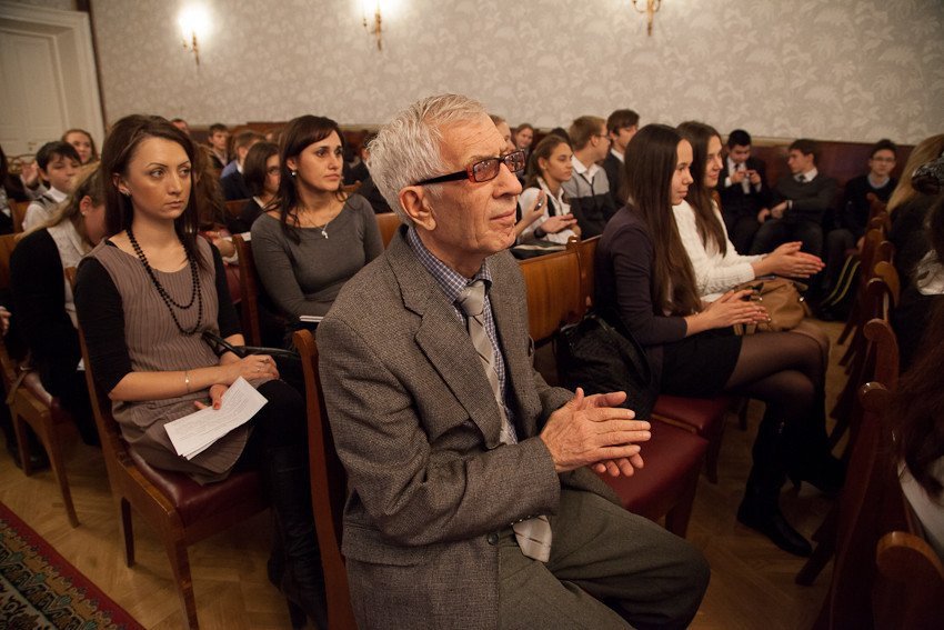 Young KFU scientists are winners of Evgeniy Zavoiskiy Prize