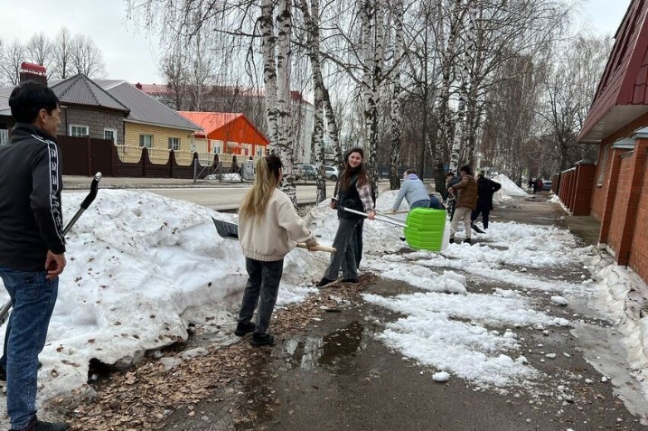 'Провели субботник ? навели порядок!' 'Провели субботник ? навели порядок!'
