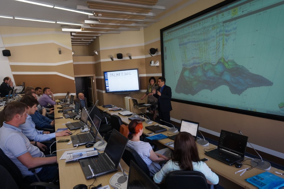 Прошли курсы повышения квалификации по программе 'Интерпретация сейсморазведки для геологов-нефтяников' Прошли курсы повышения квалификации по программе 'Интерпретация сейсморазведки для геологов-нефтяников'