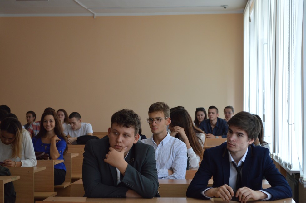 1 �������� 2017 ���� ������ ���������� ��������