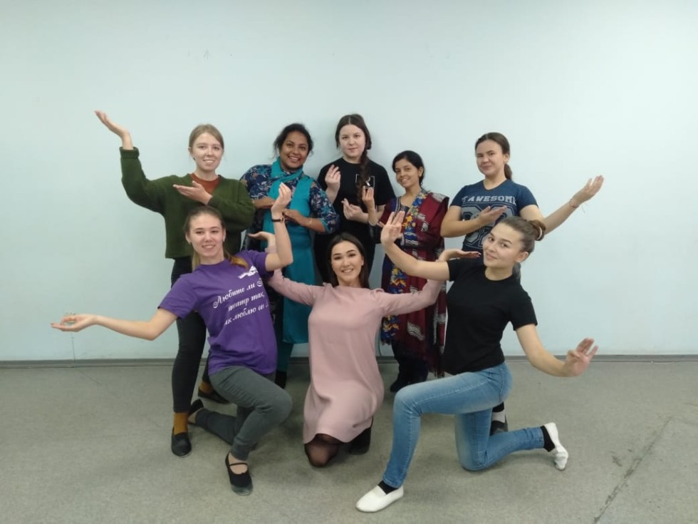 Мастер-классы по индийскому искусству Мастер-классы по индийскому искусству