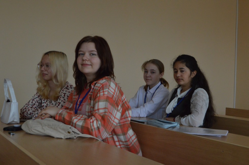 ������ ��� 4-7 ������� ���������, ������������� � ���������� � ����������� ��������