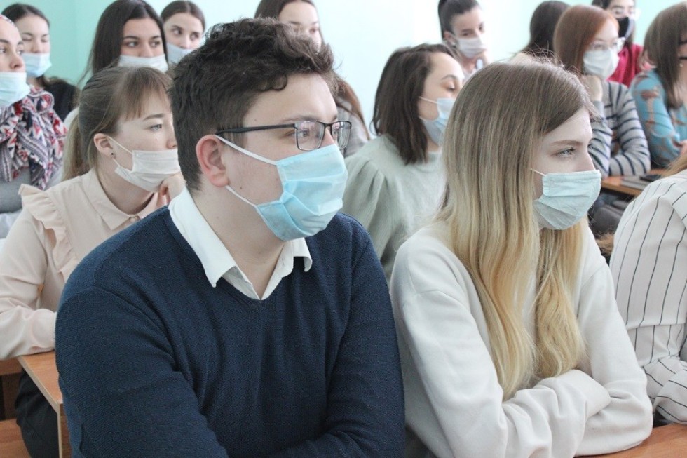 ���������� �������� ������ � ���������� ��������� � ���� ������� ������������� �����