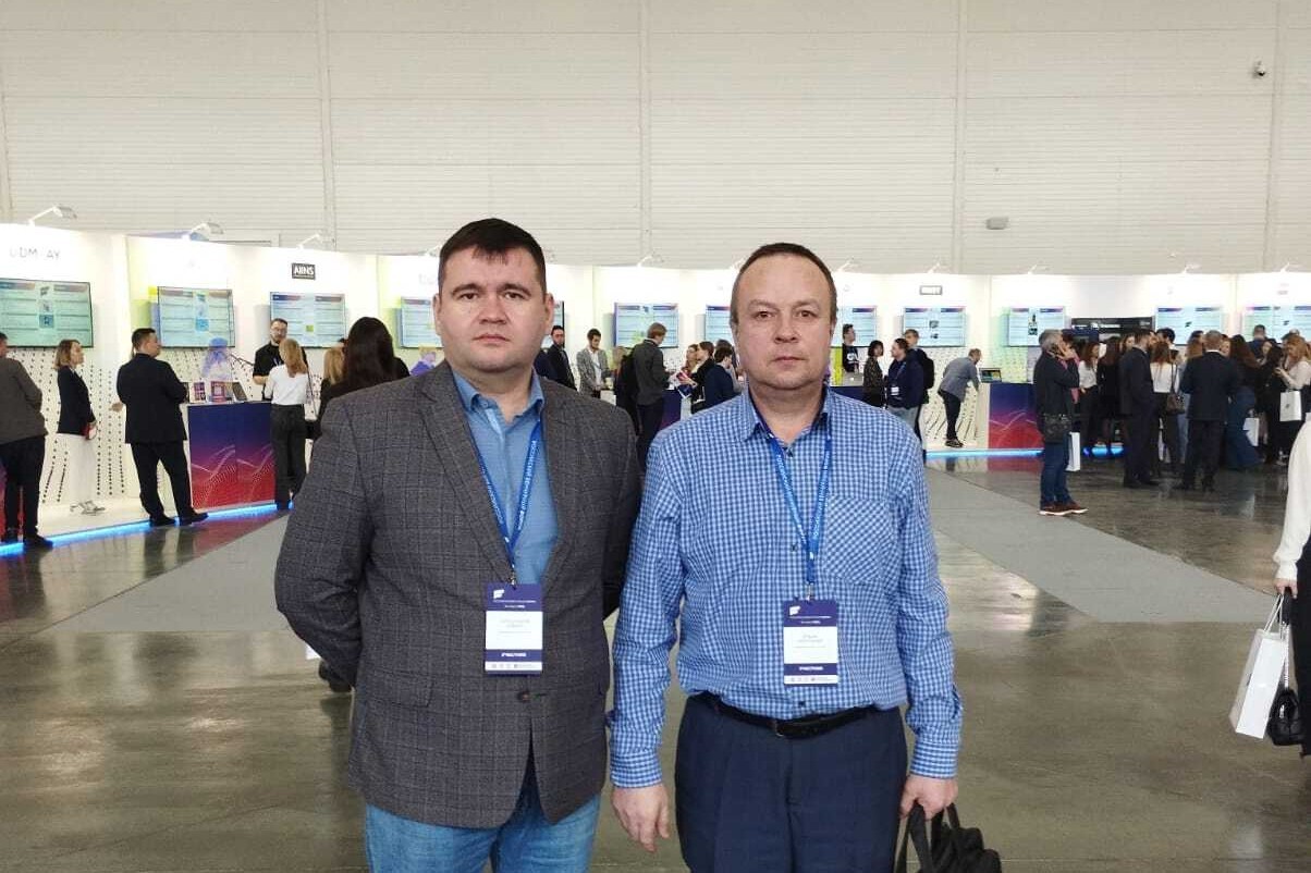 Участие преподавателей Елабужского института КФУ в Российском венчурном форуме - 2023 Участие преподавателей Елабужского института КФУ в Российском венчурном форуме - 2023