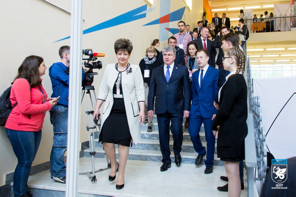 � �������������� ������ ��� ������ ����� ���������������� ������ � ������� �������