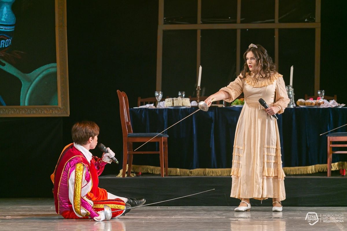 Творческий коллектив 'Между строк' Творческий коллектив 'Между строк'