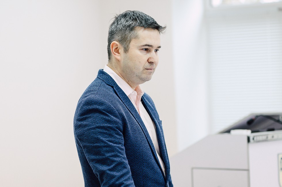 � ������ ����� ������������� ��������� � �������������� ������ ���������(������������)