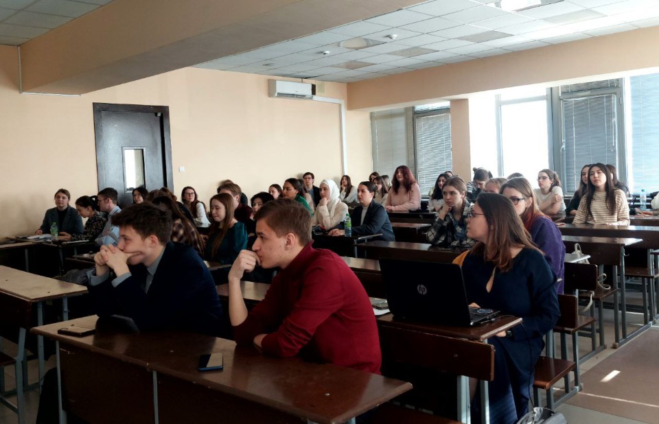 Студенты-социологи выступили на Итоговой научно-образовательной конференции Студенты-социологи выступили на Итоговой научно-образовательной конференции