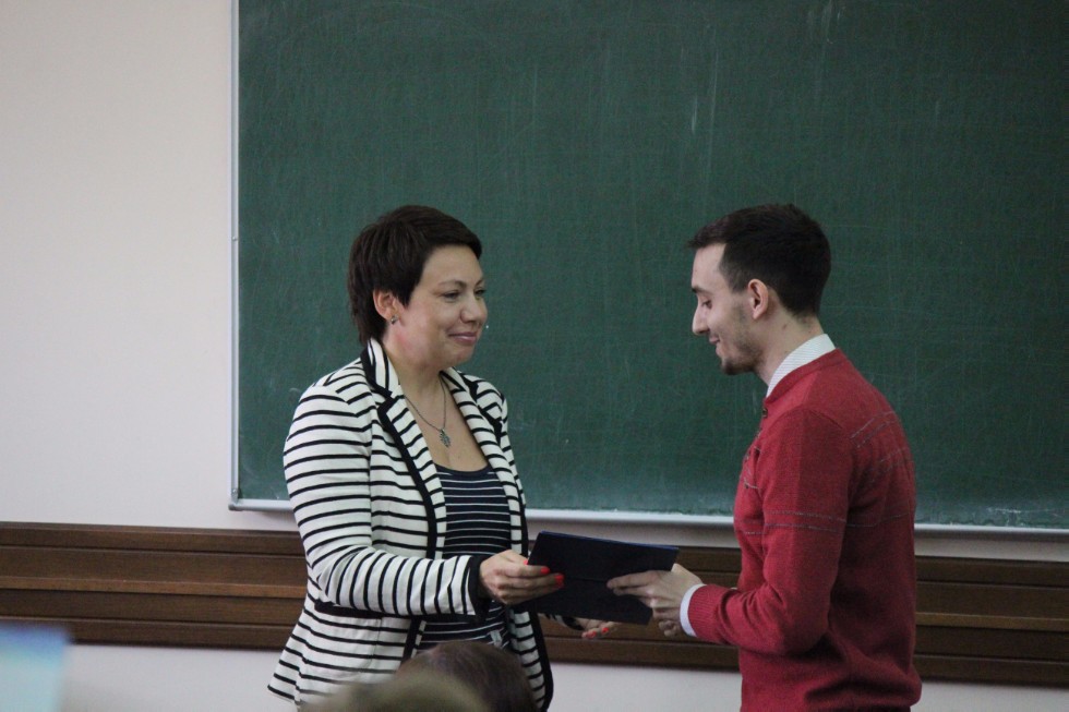 ������ ������������� �������� �������� ����������� ������� ����� � ���������� ����������