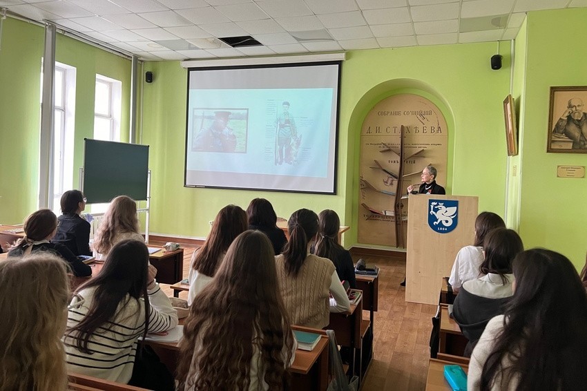 'Великая Отечественная война: несостоявшийся блицкриг': прошла лекция для студентов Елабужского института КФУ 'Великая Отечественная война: несостоявшийся блицкриг': прошла лекция для студентов Елабужского института КФУ