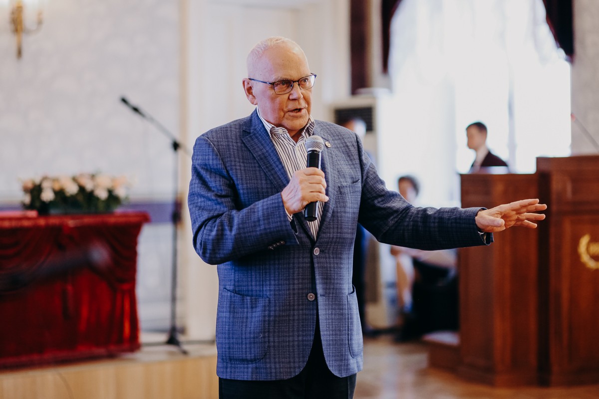 � ��� ��������� ����������� ������� � ���������� 8 �����