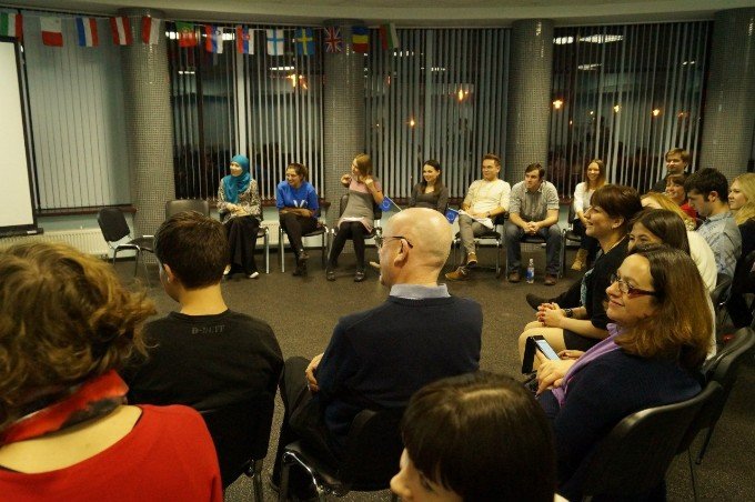 5 дней в большой европейской семье 5 дней в большой европейской семье