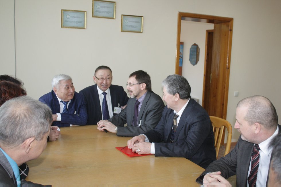 Strategy 'Kazakhstan-2050' Discussed in Aktobe State University'