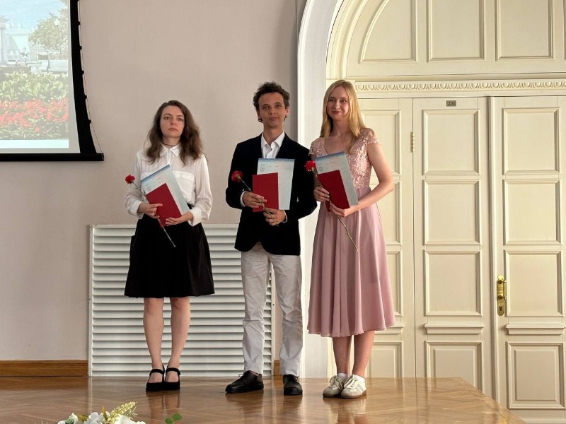 Выпускники бакалавриата кафедры биохимии, биотехнологии и фармакологии получили дипломы Выпускники бакалавриата кафедры биохимии, биотехнологии и фармакологии получили дипломы