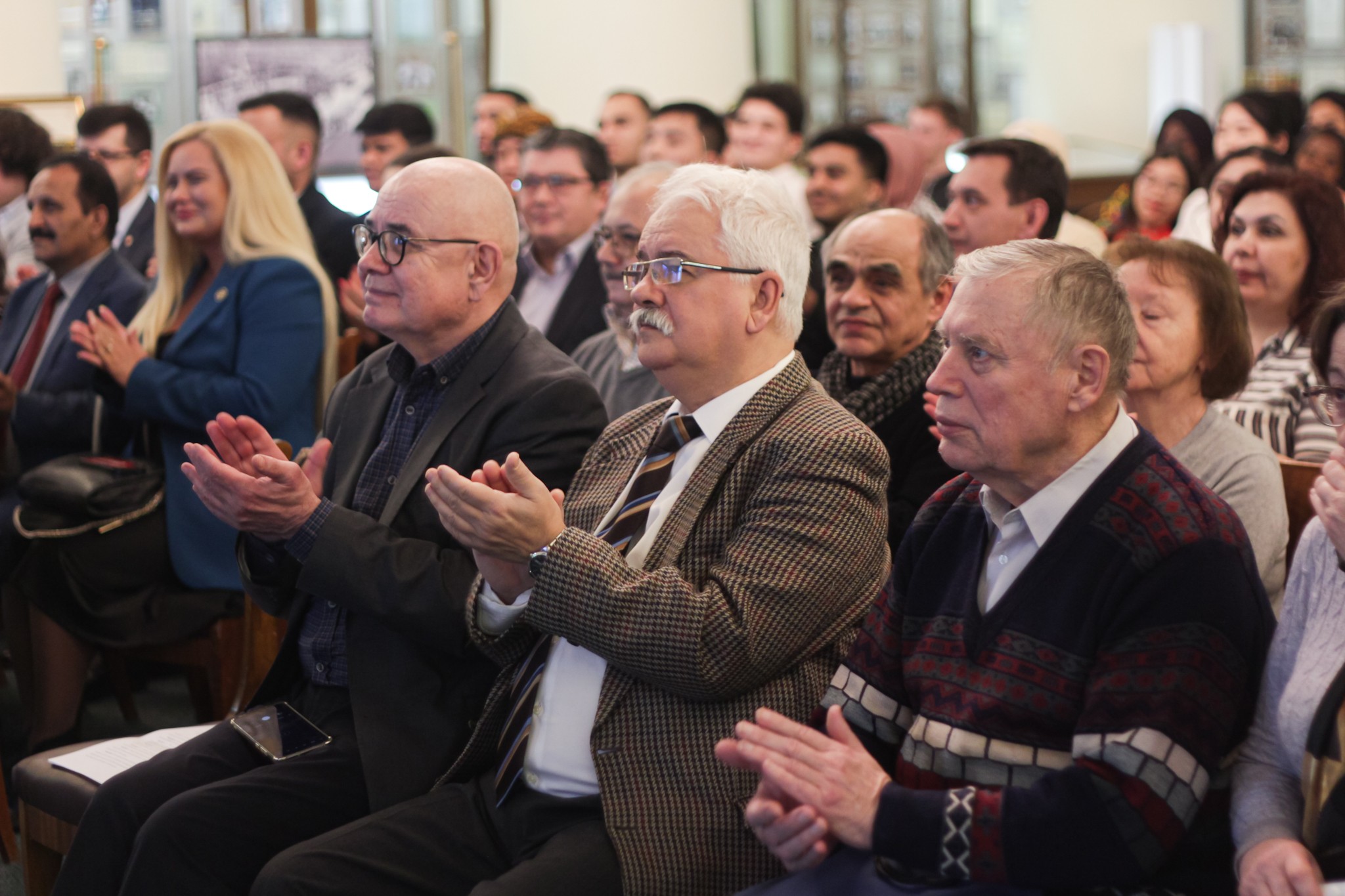 ��������� �� ������ 50-����� ����� ����������������� ������ ������ � ���