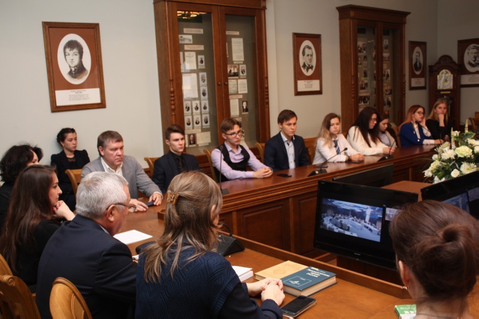 Круглый стол с МГУ им. М.В. Ломоносова,посвященный 90-летию со дня рождения Петрова Владислава Васильевича Круглый стол с МГУ им. М.В. Ломоносова,посвященный 90-летию со дня рождения Петрова Владислава Васильевича