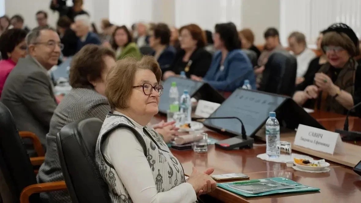 Лучшие эксперты республики обсудили наставничество в Академии наук Лучшие эксперты республики обсудили наставничество в Академии наук