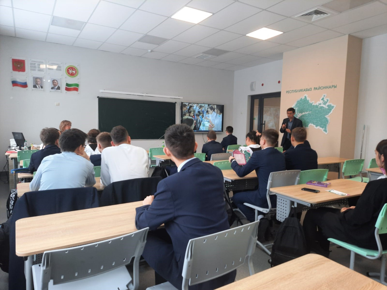 ������������������ ������ � �������� � 18