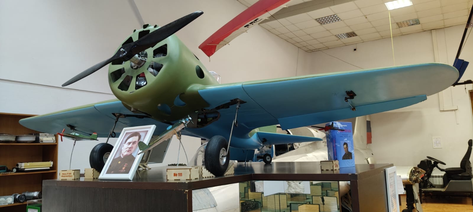 Делегация Института физики посетила Замечательный Дом занимательной науки и техники Делегация Института физики посетила Замечательный Дом занимательной науки и техники