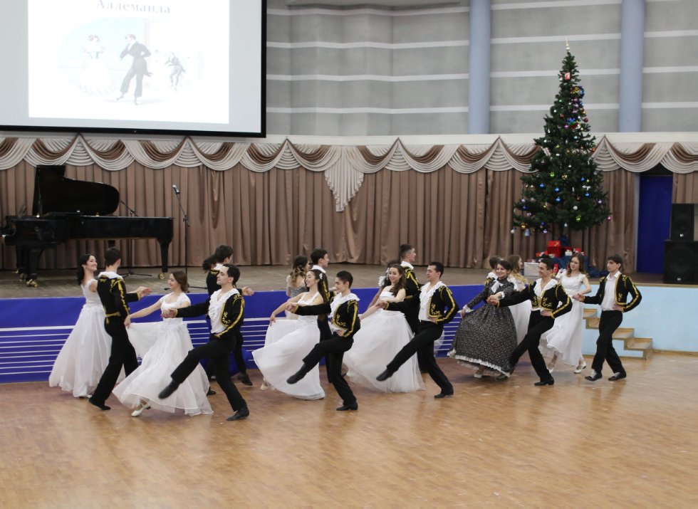 В преддверии Нового года? В преддверии Нового года?