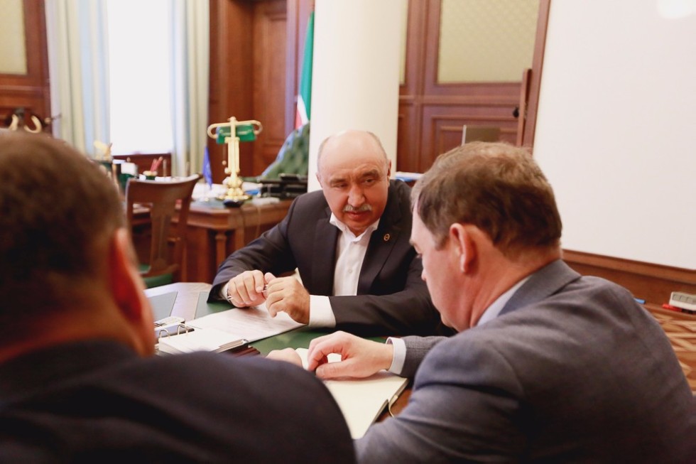 Rector Ilshat Gafurov Met with Managers of Rohde & Schwarz Russia ,Rohde & Schwarz, Rostec, IE