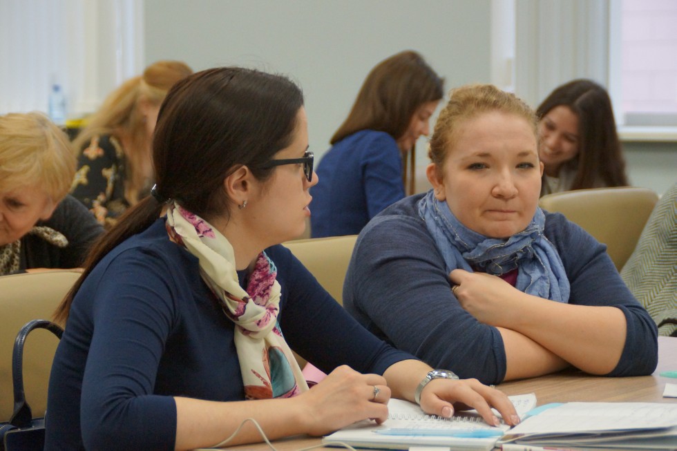 ������������� ������� ����������� '��������� � ������������ ����������� �����' (Reflections and Innovations in EFL: Teaching Methods and Assessments)