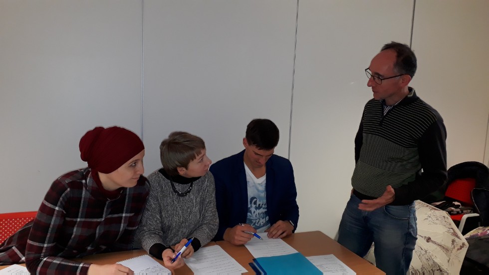 Совмещая науку, учебу и путешествие Совмещая науку, учебу и путешествие