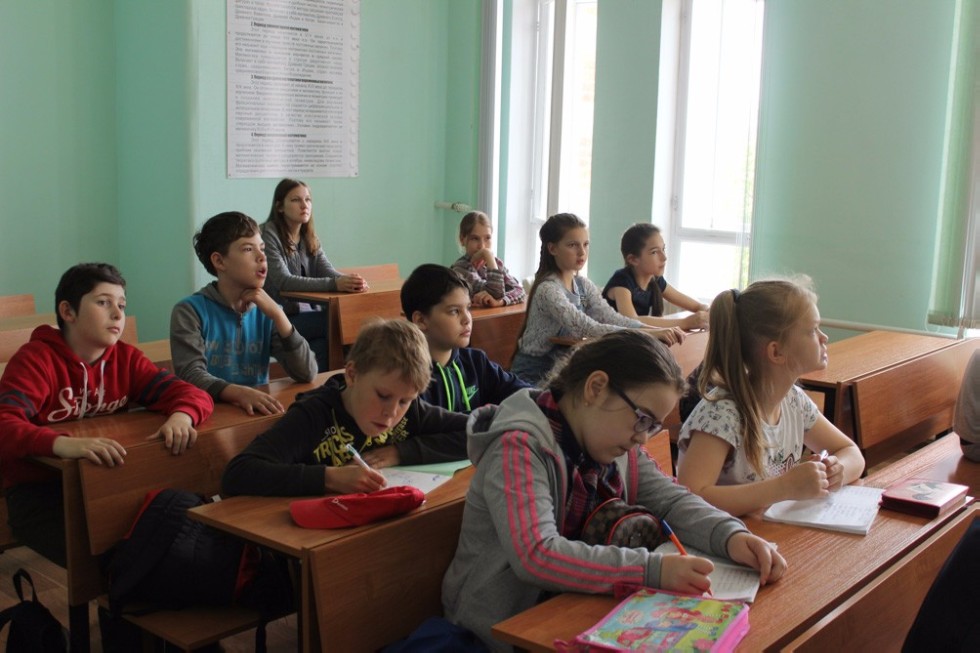 Участники смены 'ИнтеЛЛето' познакомились с Николаем Лобачевским Участники смены 'ИнтеЛЛето' познакомились с Николаем Лобачевским