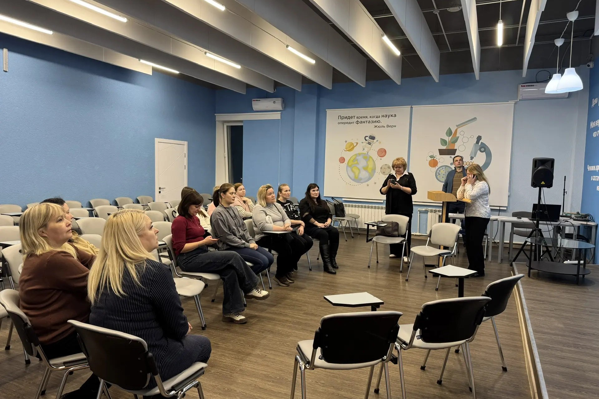 В Елабужском институте КФУ обсудили перспективы открытия инженерных классов для школьников В Елабужском институте КФУ обсудили перспективы открытия инженерных классов для школьников