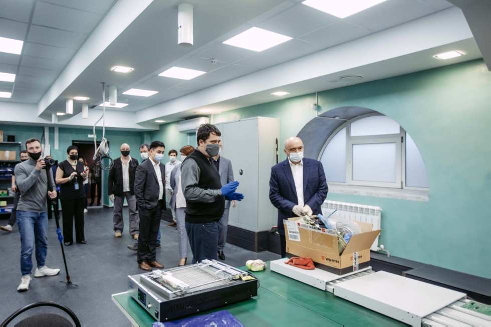 Center for Digital Transformation toured by university executives