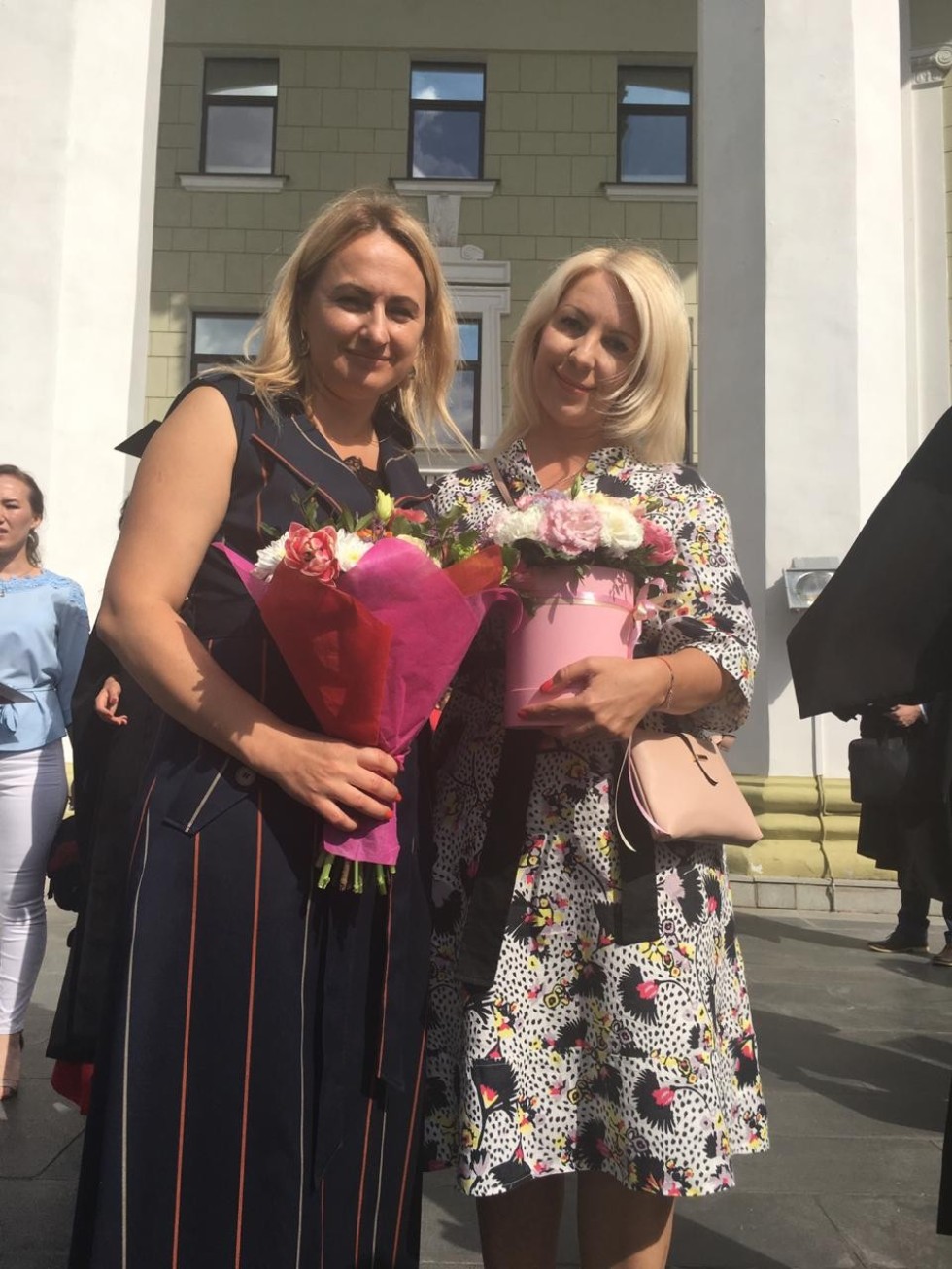 Торжественное вручение дипломов бакалаврам и магистрам! Торжественное вручение дипломов бакалаврам и магистрам!