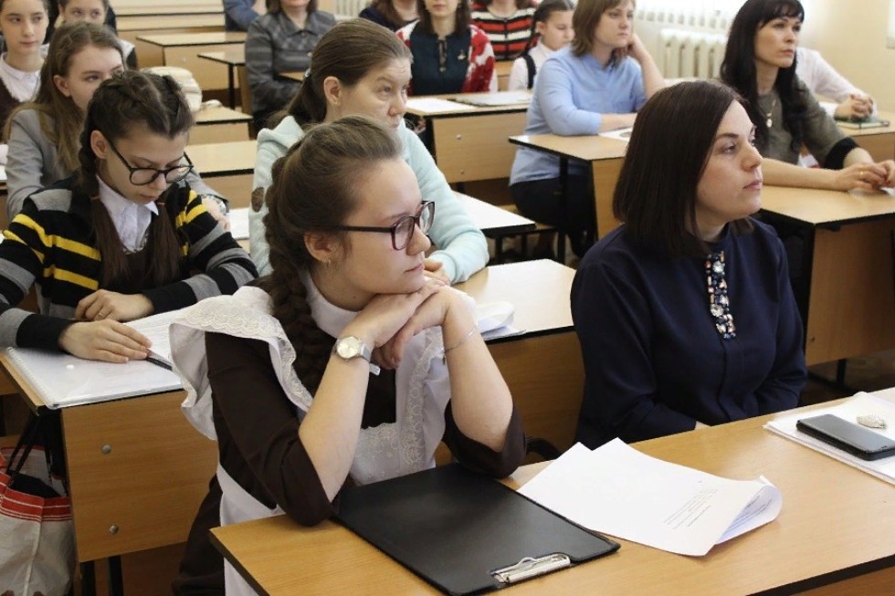 ����������� ������������� ��������� � �����