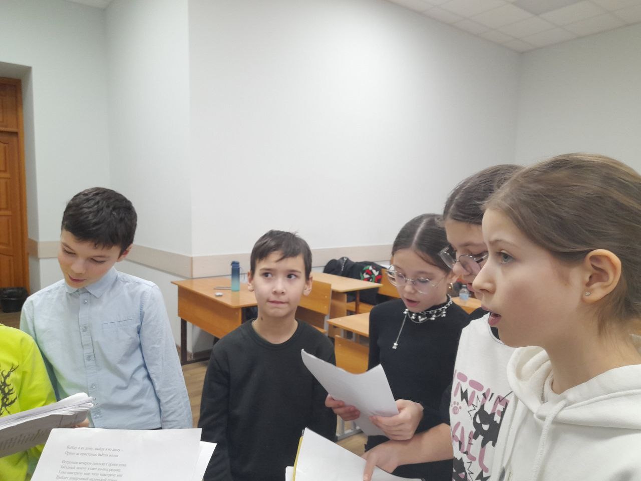 Юные актеры детского театра КФУ 'Радуга' репетируют спектакль 'Маленький принц' Юные актеры детского театра КФУ 'Радуга' репетируют спектакль 'Маленький принц'