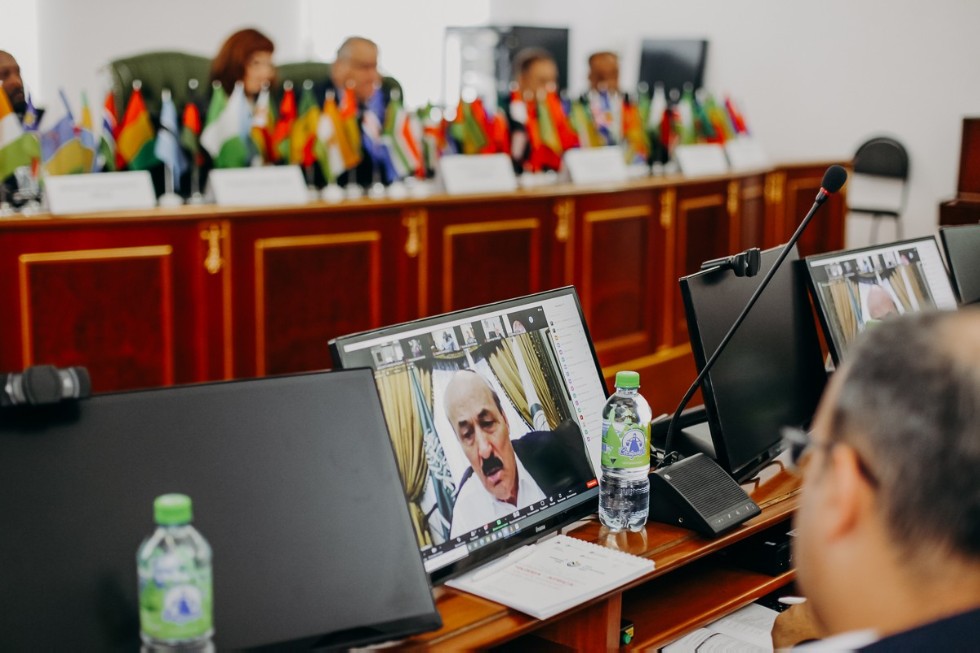 ������ �� �������������� ������ � ������ ��������� � ���