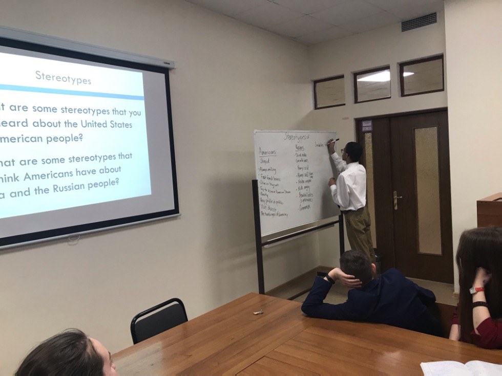 An open interactive lecture was given by the teacher from the USA John Leake in the Institute of Philology and International Communication ,An open interactive lecture was given by the teacher from the USA John Leake in the Institute of Philology and International Communication