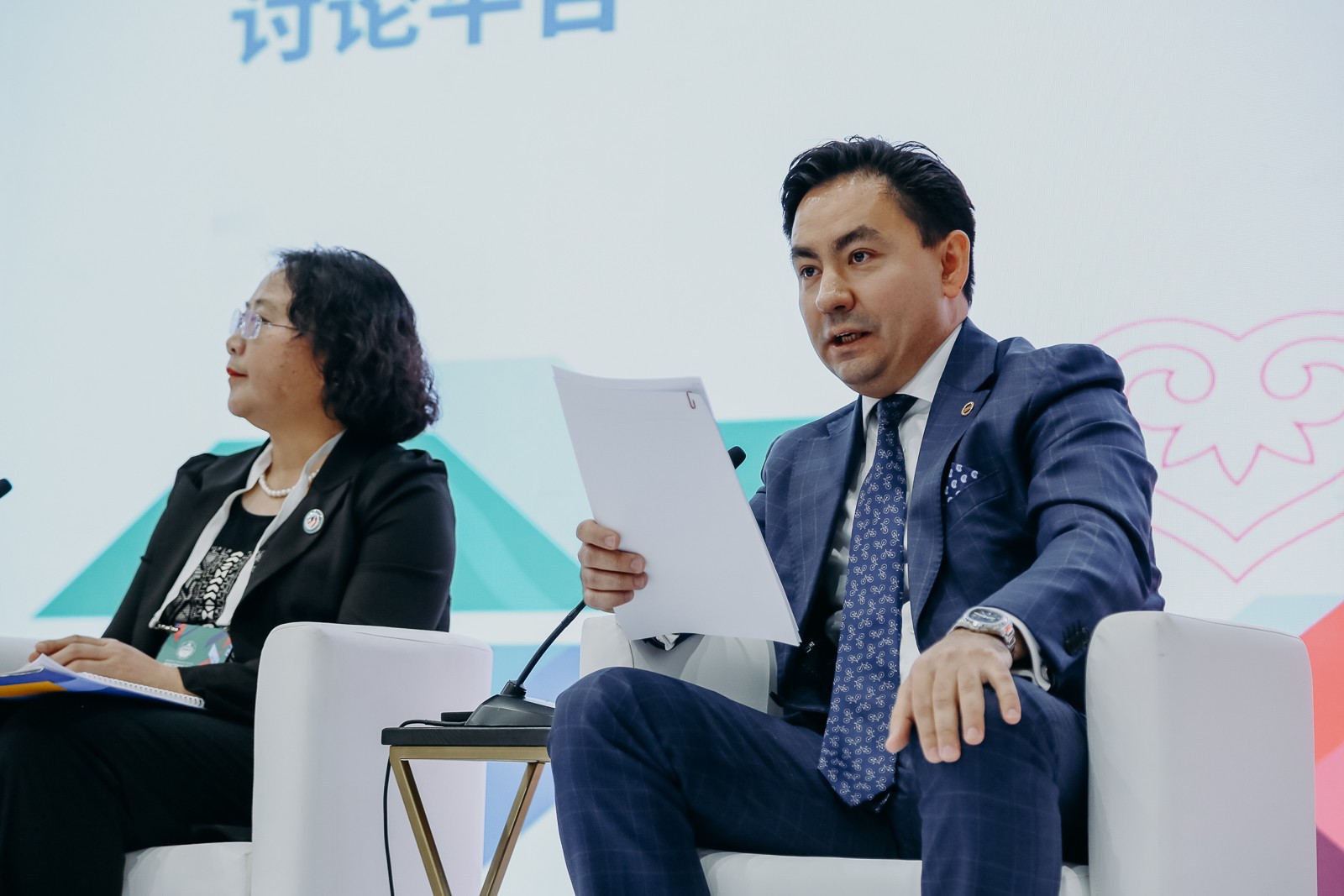 Сотрудничество российской и китайской молодежи обсудили на форуме 'РОСТКИ' Сотрудничество российской и китайской молодежи обсудили на форуме 'РОСТКИ'