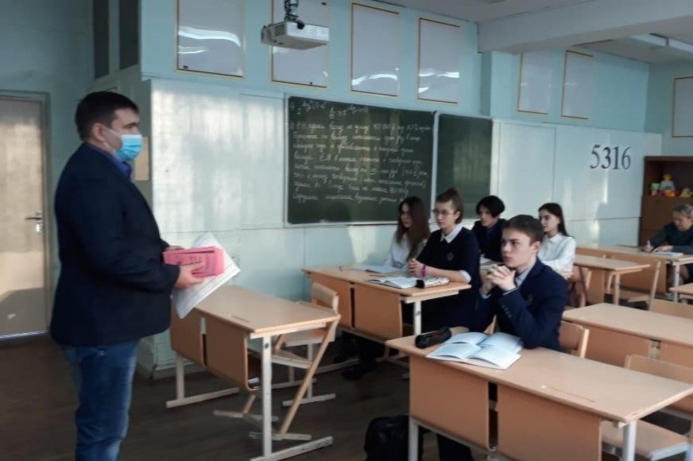 Встреча с будущими студентами прошла в Набережных Челнах Встреча с будущими студентами прошла в Набережных Челнах