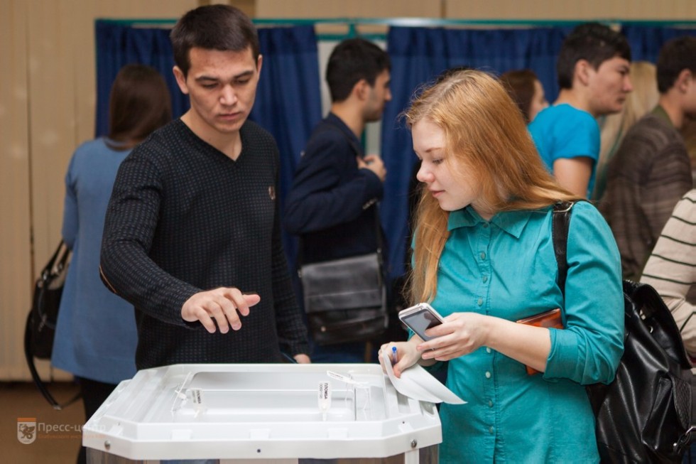 Students actively participate in the campaign 'I choose again!'