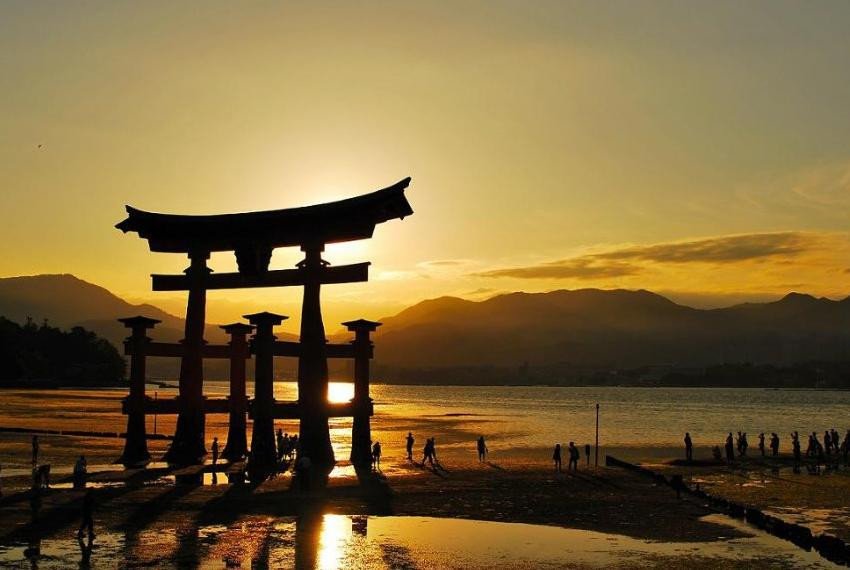 The agreement about academic co-operation has been signed between the Institute of Oriental Studies and International Relations of Kazan Federal University and the Faculty of Liberal Arts of Saitama University, Japan.