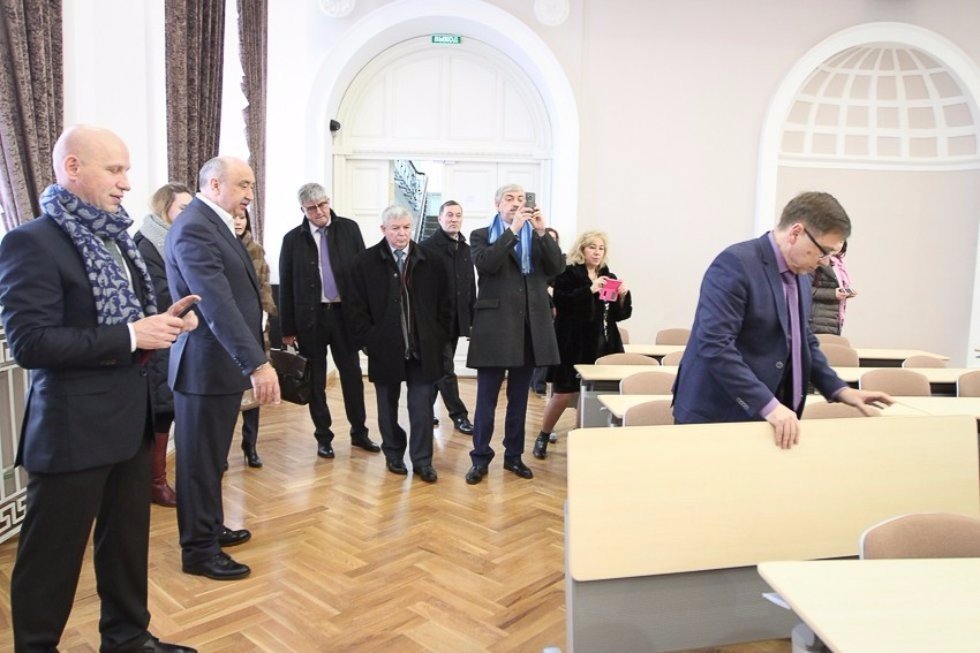 Executives of Leading Regional Media Tour Kazan University Executives of Leading Regional Media Tour Kazan University