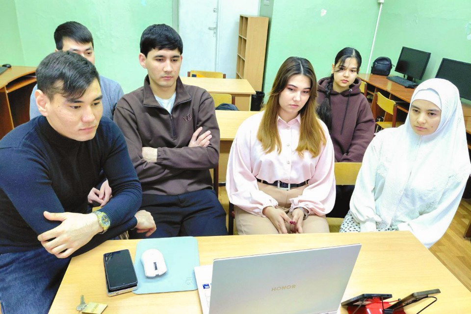 Студенты Елабужского института КФУ стали лауреатами Международного фестиваля дружбы в МГУ Студенты Елабужского института КФУ стали лауреатами Международного фестиваля дружбы в МГУ